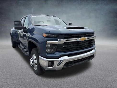 New 2026 Chevrolet Silverado 3500 LT w/ All Star Edition AWD/4WD image 4