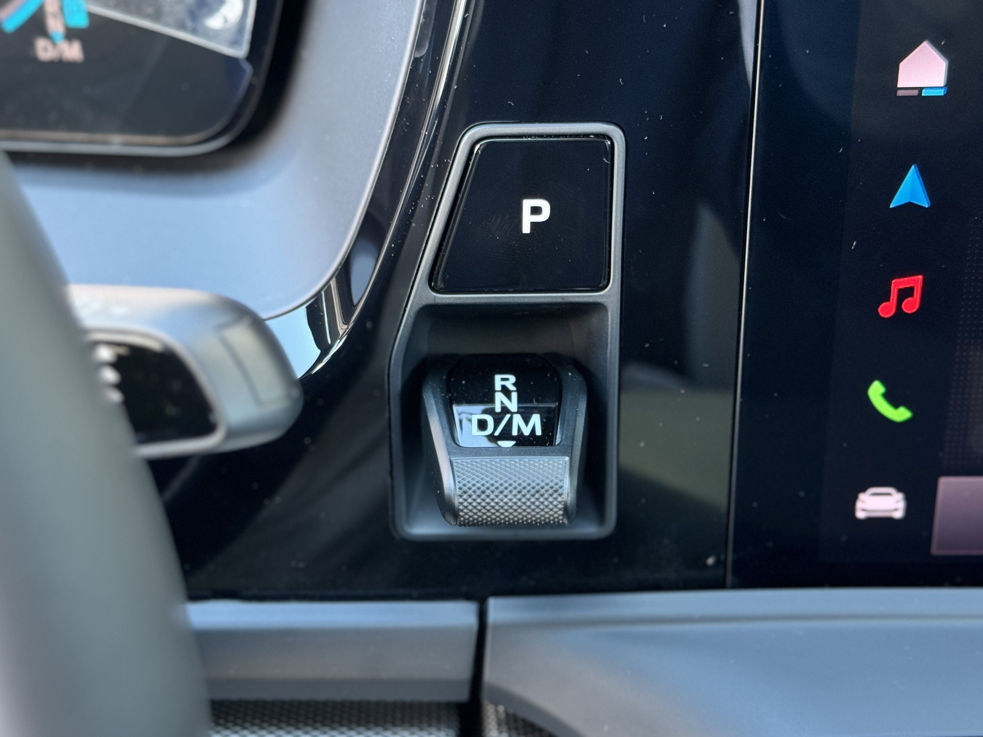 Certified 2025 Porsche Panamera 4 AWD/4WD image 23