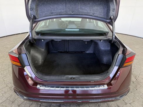 Used 2023 Nissan Altima 2.5 SV image 7