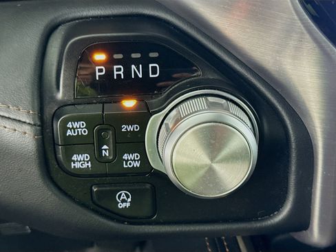 Used 2022 RAM 1500 Limited w/ Body Color Bumper Group AWD/4WD image 19