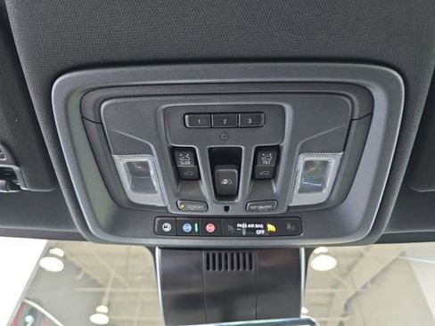 Certified 2025 Chevrolet Silverado 3500 High Country w/ Technology Package image 23