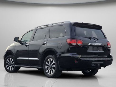 Used 2022 Toyota Sequoia Limited image 20