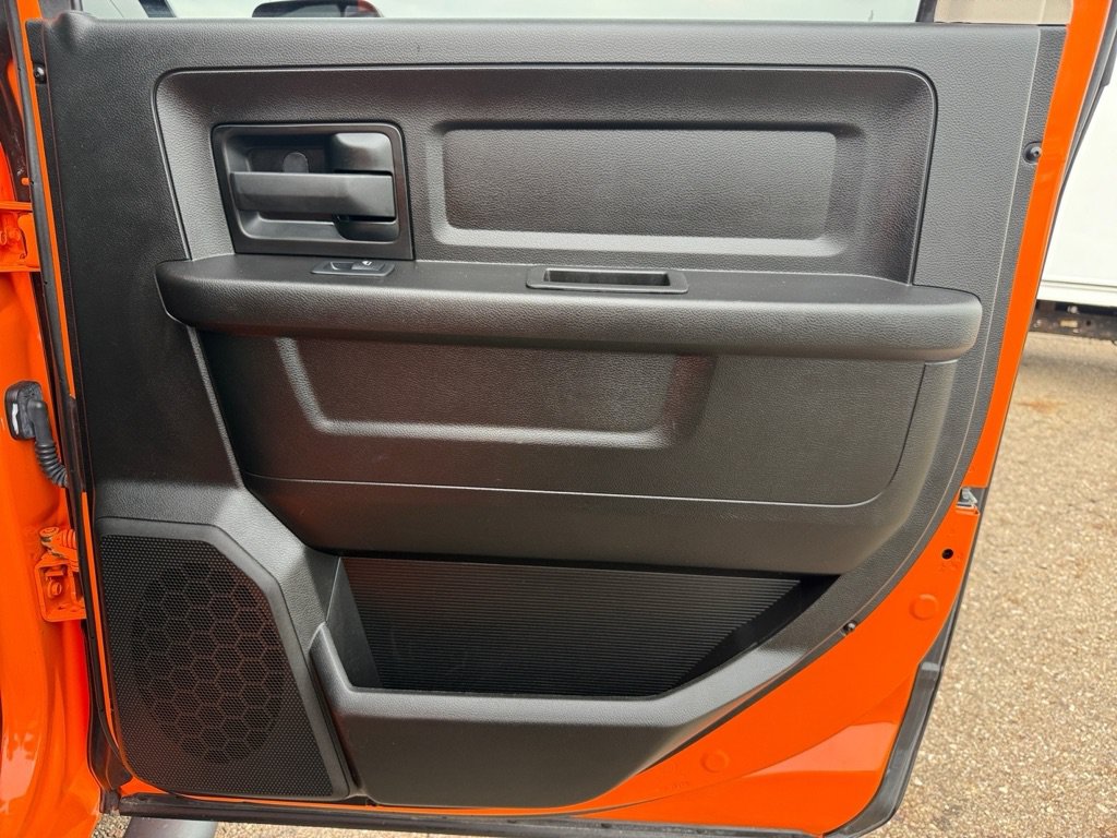 Used 2019 RAM 1500 Express w/ Ignition Orange Sport Package AWD/4WD image 31