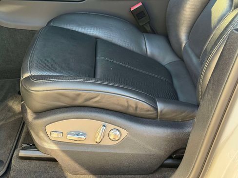 Used 2022 Porsche Macan image 21