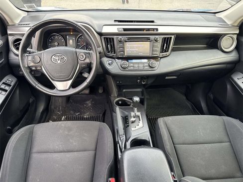 Used 2018 Toyota RAV4 XLE image 13