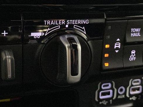 Used 2022 RAM 1500 Limited AWD/4WD image 34