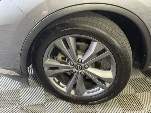 Used 2024 Nissan Murano Platinum AWD/4WD image 16