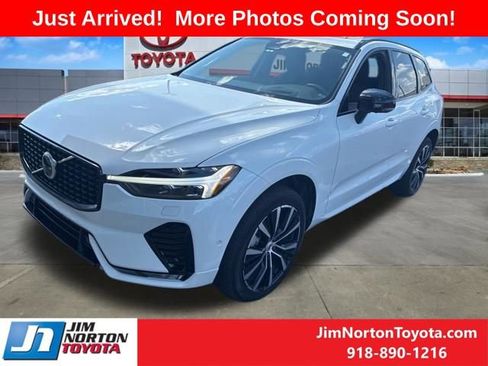 Used 2024 Volvo XC60 B5 Ultimate AWD/4WD image 2