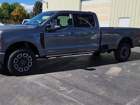 New 2026 Ford F350 Platinum image 3