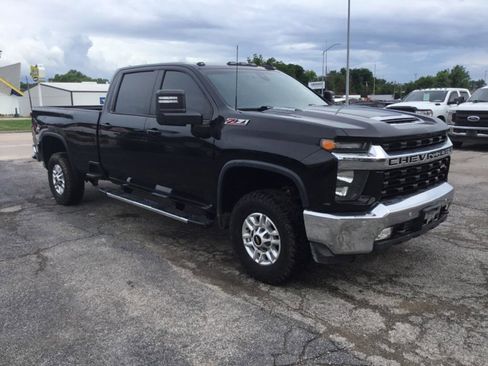 Used 2022 Chevrolet Silverado 2500 LT w/ Convenience Package AWD/4WD image 5