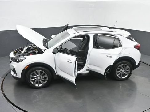 Used 2021 Buick Encore GX Essence w/ Experience Buick Package FWD image 61