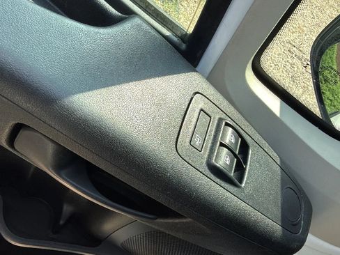 Used 2017 RAM ProMaster 2500 FWD image 17