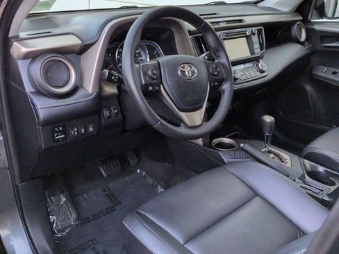 Used 2013 Toyota RAV4 Limited AWD/4WD image 9