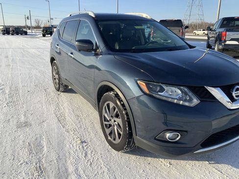 Used 2016 Nissan Rogue SL w/ SL Premium Package image 16