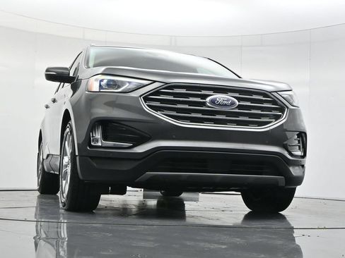 Used 2020 Ford Edge Titanium AWD/4WD image 45