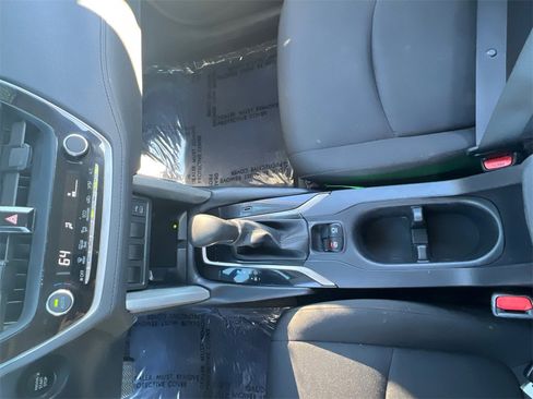 Used 2024 Toyota Corolla Cross LE image 23