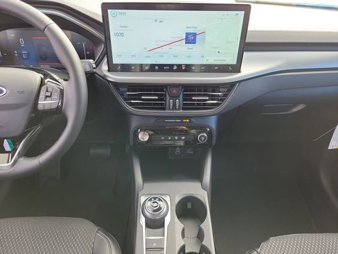New 2026 Ford Escape SE FWD image 18