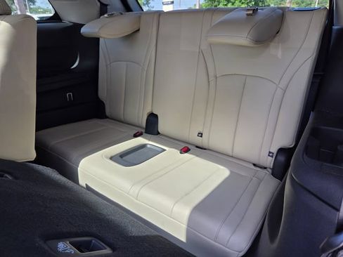 Used 2025 INFINITI QX60 Luxe w/ Vision Package FWD image 14