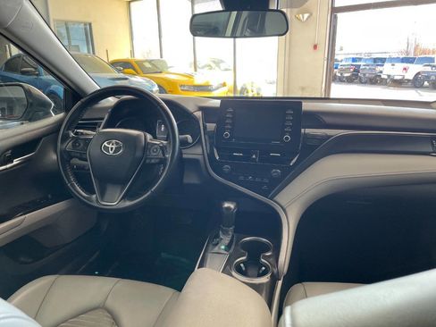 Used 2021 Toyota Camry SE image 24