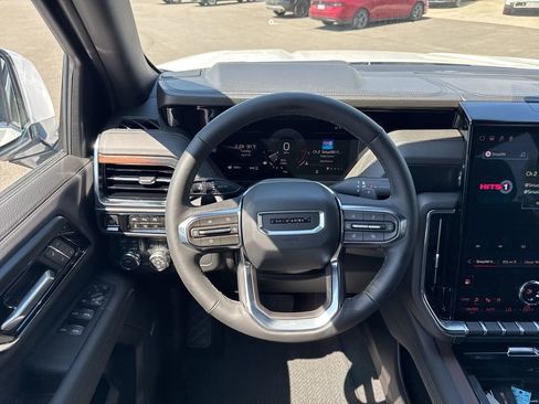 New 2026 GMC Yukon XL Denali image 16