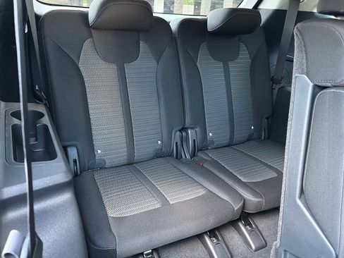 New 2026 Kia Sorento LX FWD image 13