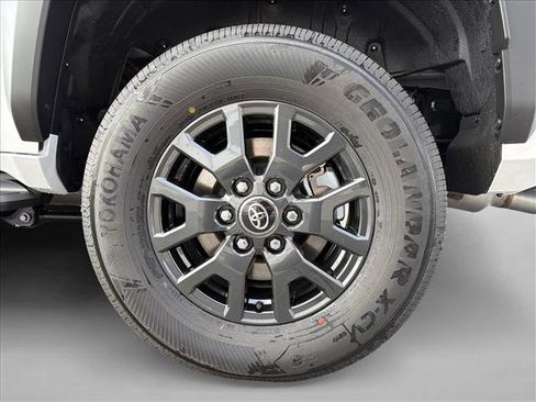 New 2026 Toyota 4Runner SR5 image 9