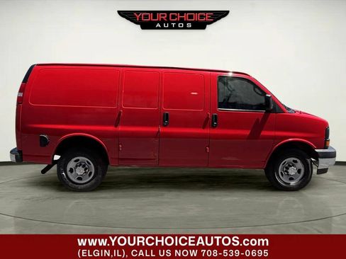 Used 2017 Chevrolet Express 3500 RWD image 8