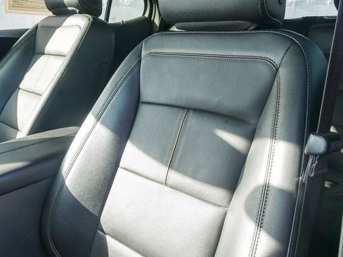 Used 2023 Chevrolet Equinox Premier image 20