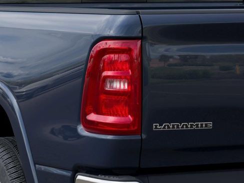 New 2026 RAM 1500 Laramie AWD/4WD image 9