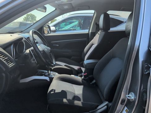 Used 2011 Mitsubishi Outlander Sport ES FWD image 3