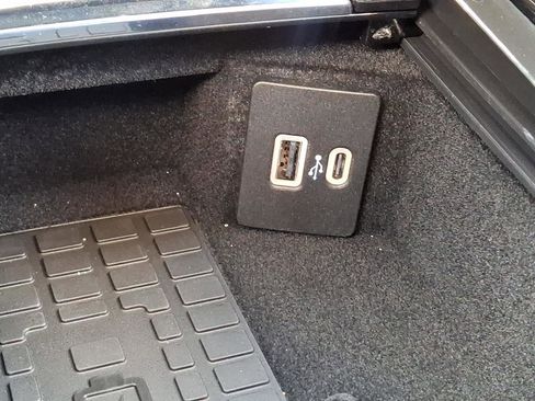 New 2026 Lincoln Corsair Premiere image 16