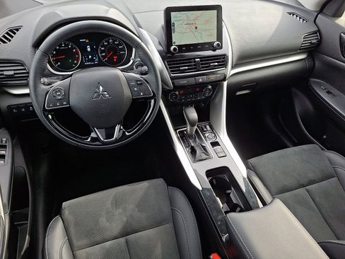 Used 2024 Mitsubishi Eclipse Cross SE image 11