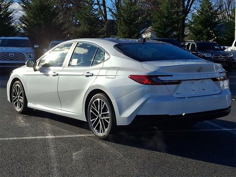 New 2026 Toyota Camry XLE image 7