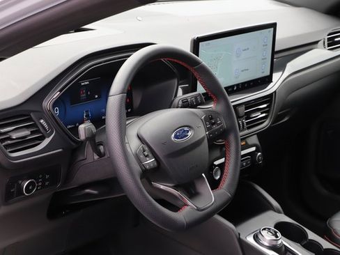 Used 2025 Ford Escape ST-Line Elite w/ Premium Technology Package image 14