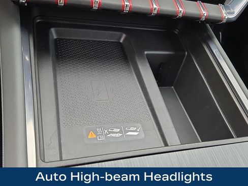 Used 2024 GMC Acadia AT4 AWD/4WD image 18