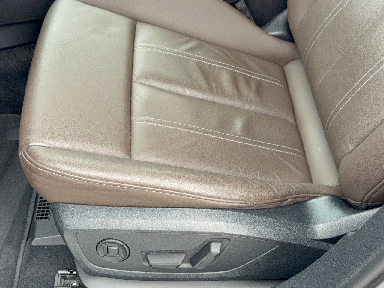 Certified 2024 Audi A3 2.0T Premium w/ Convenience Package FWD image 16