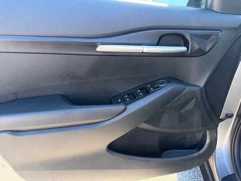 Used 2024 Kia Seltos LX image 16