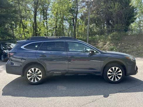Certified 2023 Subaru Outback Limited AWD/4WD image 3