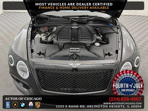 Used 2017 Bentley Bentayga AWD/4WD image 38