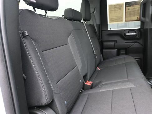 Used 2025 Chevrolet Silverado 2500 Custom w/ Custom Value Package image 11