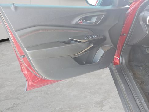 Used 2025 Chevrolet Trax RS w/ Driver Confidence Package FWD image 9