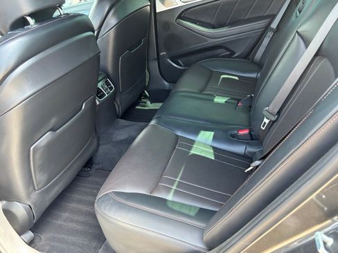 Used 2019 Genesis G80 3.3T Sport RWD image 15