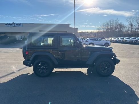 Used 2023 Jeep Wrangler Sport image 7