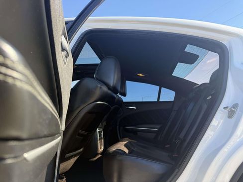 Used 2019 Dodge Charger SXT w/ Leather Interior Group image 25