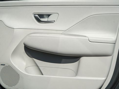 New 2026 Hyundai Kona Limited AWD/4WD image 10