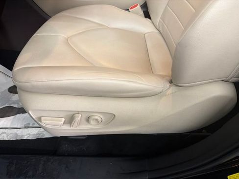 Used 2021 Toyota Highlander XLE FWD image 10