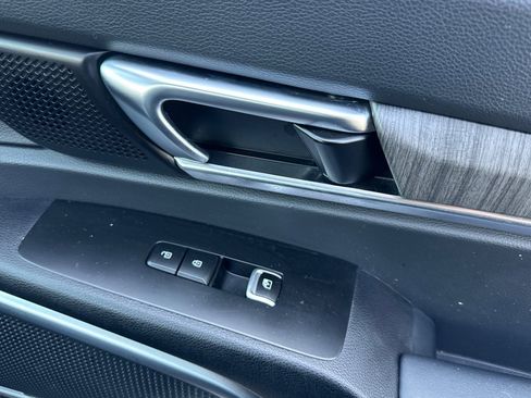 Used 2023 Kia Telluride SX image 19