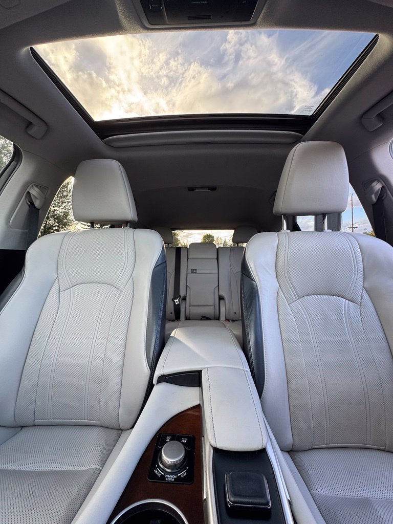 Used 2019 Lexus RX 450h AWD w/ Navigation Package image 25