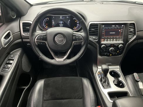 Used 2018 Jeep Grand Cherokee Altitude image 13