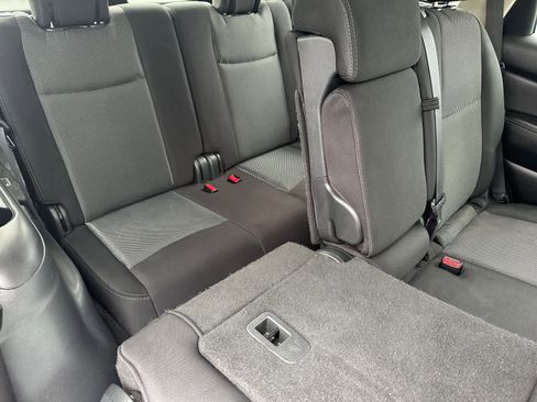 Used 2018 Nissan Pathfinder S AWD/4WD image 21